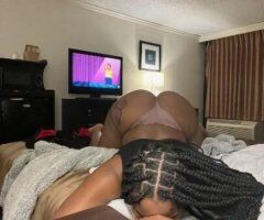 👀🎉👅 TIGHT WET SPECIALS👅 💦👅. ALL NATURAL THICKNESS 🍫👅DONT MISS THE BEST DEEP THROAT GODDESS 👅👅 - Image 1