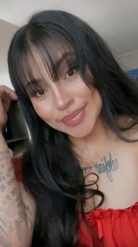 NEW IN TOWN✨Chiquita🌹Bonita✨4'9" , FULL OF FUN😘 - 1