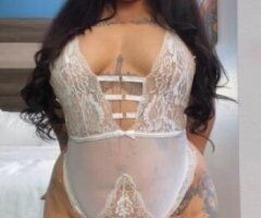 NEW IN TOWN✨Chiquita🌹Bonita✨4'9" , FULL OF FUN😘 - Image 9