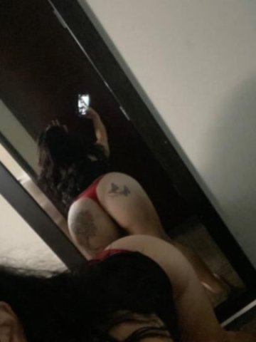 LATINA BIG BOOTY SQUIRTER WHO LOVES TO PLAY💦💦 - 1