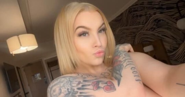 💗🍑👅😩sexxy yung blondie here to playy👅 - 1