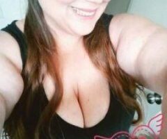 Just a girl in this lonely cruel world - Image 2