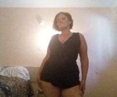 Looking for a discreet encounter - Image 3