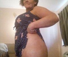 Looking for a discreet encounter - Image 8