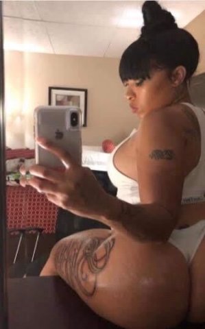 BOOTYLICIOUS🍑🫧 Exotic PlayMate🫧🍑LetsHO🫧k Up - 1