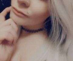 Fort Collins escorts - Hey it's Riley and my Bestie Dahlia is in town with me. we wanna party. Incall/outcalls!