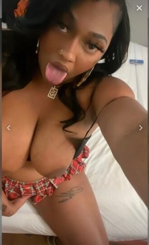 Your Favorite Throat Goat is Back Cum see me SQUIRT Papi 💦👅🍓 - 1