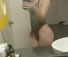 tatted freaky white girl who love to suck dick - Image 10
