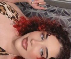 Young Hot Milf Yummy E - Image 3