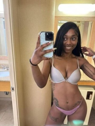 Warm and Cozy🍫 Last day in town ! Nasty Melanin Petite FREAK cum play!😋 incalls available don't miss out!! Visiting😘 - 1