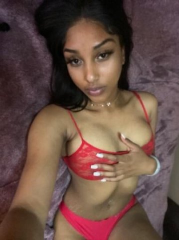 💘👅Hot Ebony Young Romantic Girl💋Curvyy Ass And Clean Pussy😘$ex Anal,🔥Oral,69,bbj ,blowjob📞Incall/Outcall🚗car call available💦☎ - 26 - 1