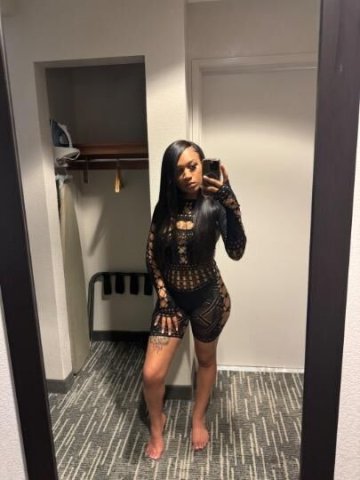 NEW IN TOWN, and yes im kreamy🥰 & drippin wet💦💦hot&ready for you!🔥❤ - 1