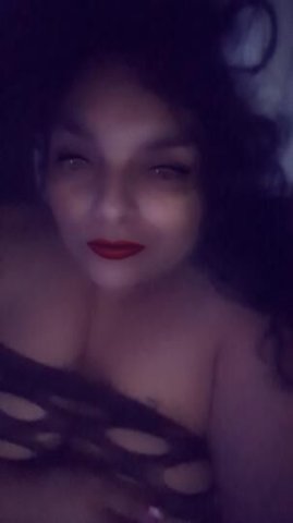 🤔Im In NeEd Of SoMe ThErApUeTiC ThRoAt MaSsAgInG😮 - 1