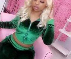 Pretty Slim Petite Freak - Image 3