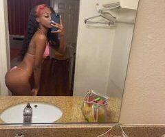 😍 petite ebony ! SUPER Tight💦 Creamy pussy! HEAD DOCTOR - Image 1