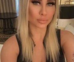 sexy busty blonde - Image 3