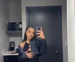 Portland escorts - Small Petite Carmel bombshell