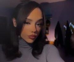 sexy girl - Image 2