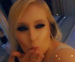 Wide awake and ready to roll.. Come see ya girl and try not getting hooked.. - Image 8