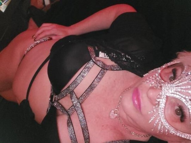 Dommeblonde69 - 1