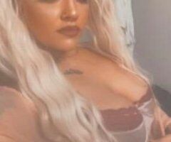 THICKKKK & sweet 🍭 blonde bombshell. TWO GIRL 👩‍❤️‍💋‍👩 specials come play 💕😋 - Image 4