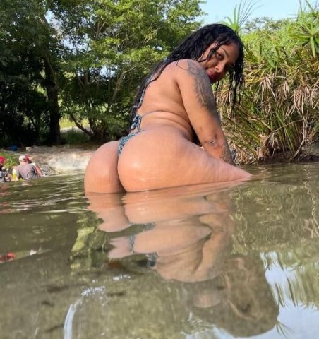 I'm an outgoing girl 😈😈 who always pleases her customers to the fullest 😜😜 giving a better service guaranteed 🍑🍑 - 1