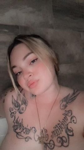 Sexy💕 curvy🥰 German doll ready to serve your every want and need!!!!😊😊 - 1