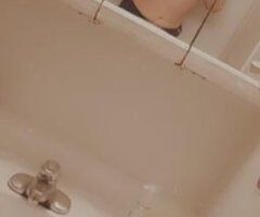 Ann Arbor escorts - Help me celebrate my birthday week 😗