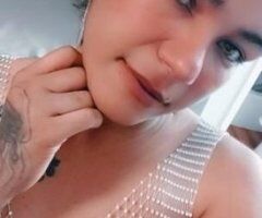 sexy latina ardiente - Image 2