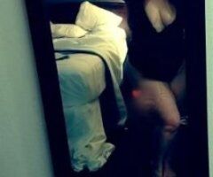 Des Moines escorts - Want to see me on my knees