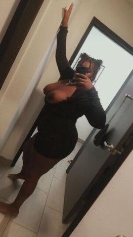 OUTCALL READY RN!!! NO GAMES HMU💦WETT,TIGHT AND READY!! THROAT GODDESS🍫🍑NO GAMES NO DRAMA JUST FUN!!🍑🍫 CALL OR TEXT!!! - 1