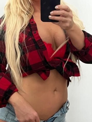 Bombshell Ashley Incall - Gurnee - 1
