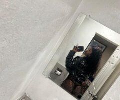 Car dates and quick fun with NANA💦💦💦 - Image 3