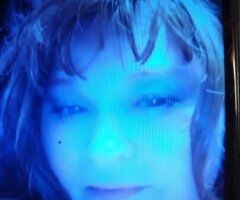 cum and play with a thick snow bunny - Image 5