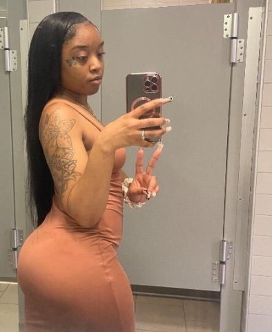 CREAM AND SQUIRTER 💦 sexy ass freak 🫦 - 1