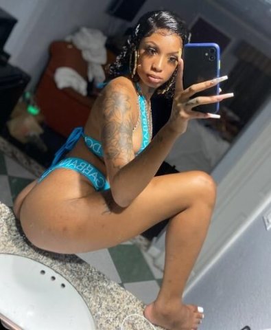 Sexccyy cuban 😍💕💕 incalls & OUTS 🩵 - 1