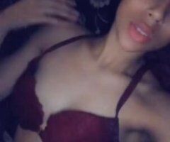 18yo baddie outcall and incall specials also facetime shows available😜ima squirter💦 - Image 1