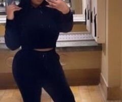 Exotic big booty party girl - Image 4