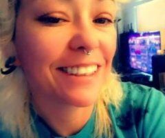 🔥🍒Blonde Bombshell 💣with Piercing Charm🍒🔥 – Seeking Chill Vibes - Image 3