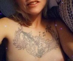 🔥🍒Blonde Bombshell 💣with Piercing Charm🍒🔥 – Seeking Chill Vibes - Image 6