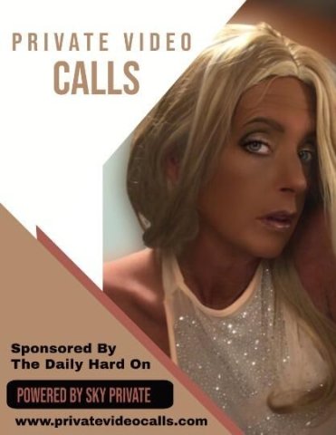 Sexy MILF Available. Classy and Discrete - 1