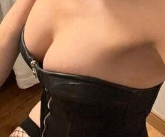 Phoenix escorts - Blonde Hottie: Fetish Fun, Body Rubs and More at Yours or Mine!