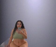 pretty BBW - Image 2
