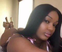Busty bimbo🍒💦 CARPLAY ONLY - Image 4