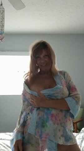 Monday Funday here in my Zen Room. cum to best - 1