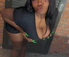 NAUGHTY TEXAS GIRL SPECIALS ALL NIGHT 😘😏😏 - Image 1