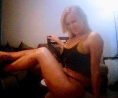Phoenix escorts - Its the start of the weekend and anything that is Kinky, Naughty, Messy or just wrong, this sexuaaly frustrated Cougar wants EVERY PART of it all weekend repeatedly Over n Over Again n Again