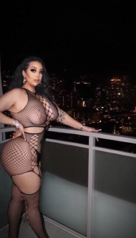 NEW 😘big 👀 booty 🍑 ARMENIAN hottie - 1