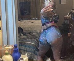 MONIQUE - Image 2