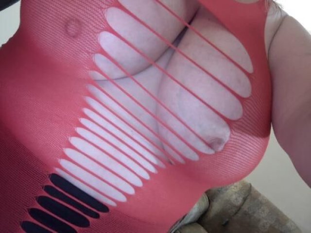 40 yr old Blonde with curves and natural 38 DD'S - 1